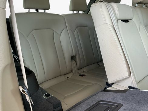 Used 2019 Audi Q7 2.0T Premium Plus w/ Premium Plus Package AWD/4WD image 16