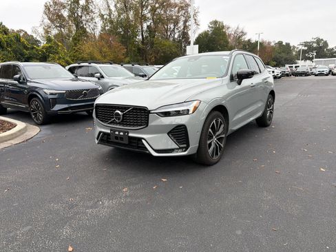 Certified 2025 Volvo XC60 B5 Plus image 50