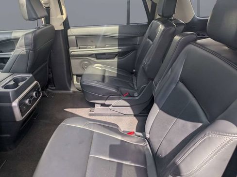 Used 2024 Ford Expedition Max XLT RWD image 14