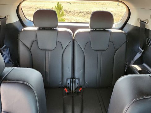 Used 2023 Kia Sorento SX image 24