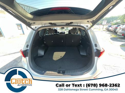Used 2019 Hyundai Santa Fe SEL image 17