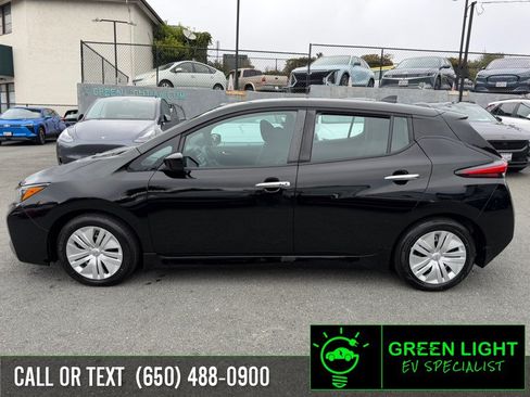 Used 2025 Nissan Leaf S FWD image 8