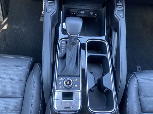 Used 2024 Kia Telluride SX Prestige image 26