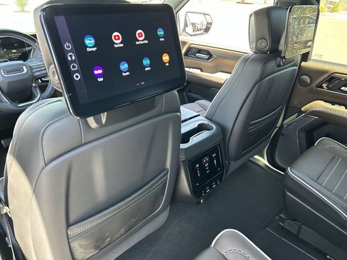 Used 2026 GMC Yukon XL Denali Ultimate AWD/4WD image 36