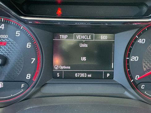 Used 2021 Chevrolet TrailBlazer RS w/ Sun and Liftgate Package image 34