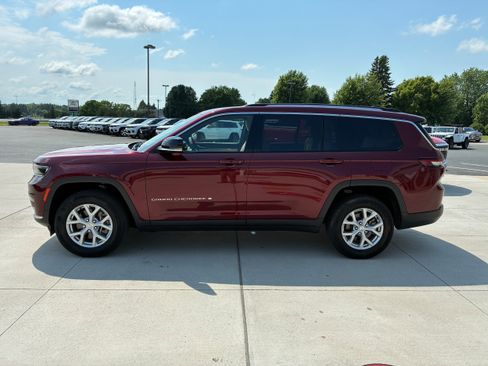 Used 2023 Jeep Grand Cherokee L Limited AWD/4WD image 5