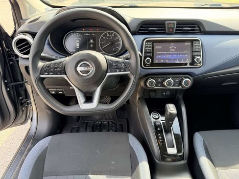 Used 2023 Nissan Versa SV FWD image 2