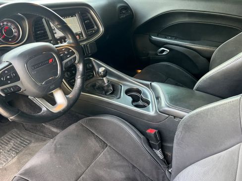 Used 2016 Dodge Challenger R/T Scat Pack w/ Leather Interior Group RWD image 14