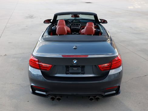 Used 2016 BMW M4 Convertible image 12