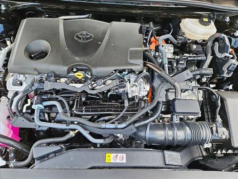 Used 2025 Toyota Camry XLE FWD image 23
