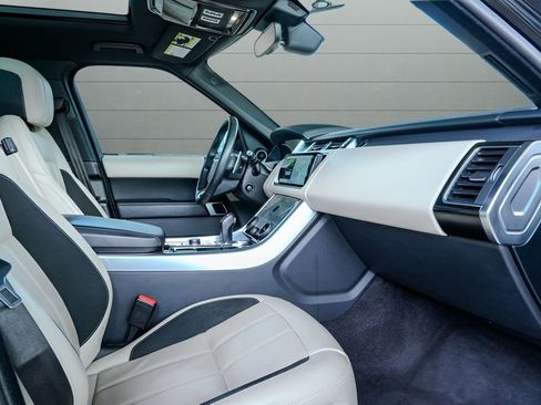 Used 2020 Land Rover Range Rover Sport HSE Dynamic image 44