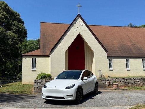 Used 2021 Tesla Model Y Long Range AWD/4WD image 5