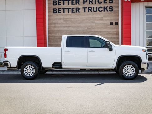 Used 2023 Chevrolet Silverado 3500 LT w/ All Star Edition AWD/4WD image 2