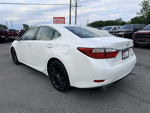 Used 2013 Lexus ES 350 w/ Luxury Pkg FWD image 7