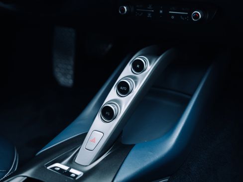 Used 2019 Ferrari 812 Superfast image 32