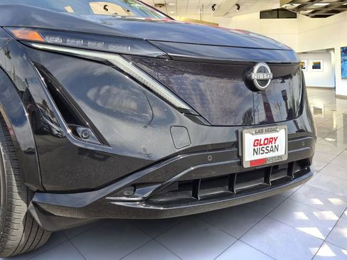 Used 2024 Nissan Ariya AWD image 2