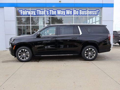 New 2026 Chevrolet Suburban LS image 7