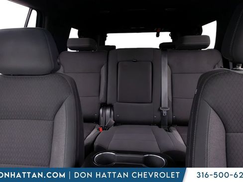 Used 2022 GMC Yukon SLE AWD/4WD image 16