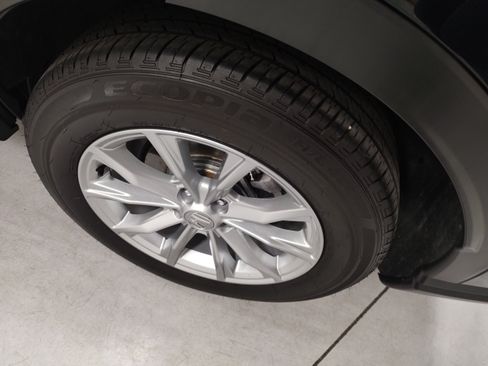 Used 2025 Honda CR-V EX-L image 14