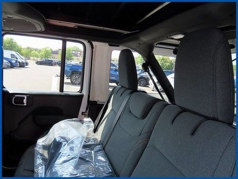 New 2025 Jeep Wrangler Sport S image 10