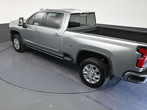 Used 2024 Chevrolet Silverado 2500 High Country w/ Technology Package AWD/4WD image 14