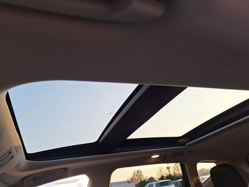 Used 2020 Nissan Murano SL w/ Moonroof Package image 4