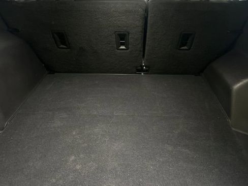 Used 2022 Chevrolet Equinox LT image 12