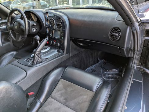 Used 2006 Dodge Viper SRT-10 RWD image 13