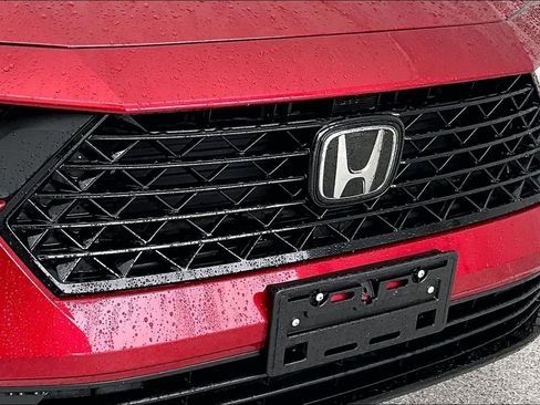 Used 2023 Honda Accord Sport image 35