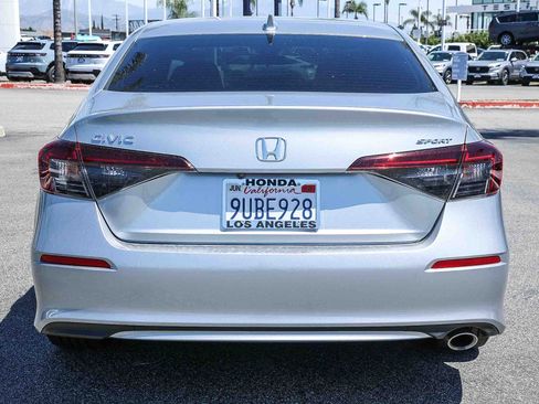 Used 2025 Honda Civic Sport image 6