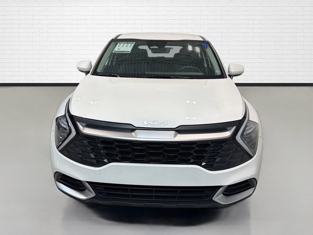 Used 2023 Kia Sportage LX AWD/4WD image 2