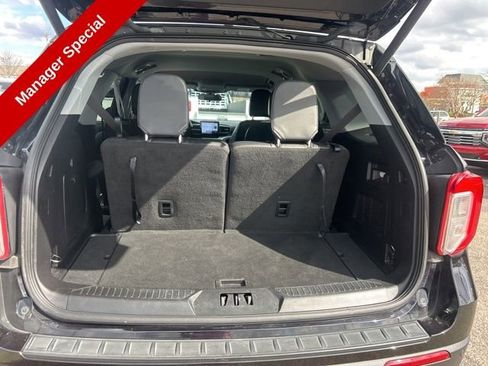 Used 2022 Ford Explorer XLT w/ Equipment Group 202A RWD image 29