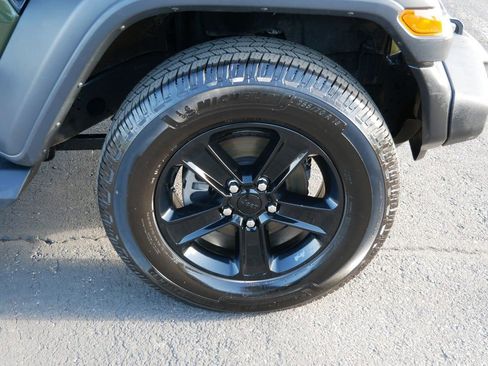 Used 2021 Jeep Wrangler Unlimited Sport AWD/4WD image 8