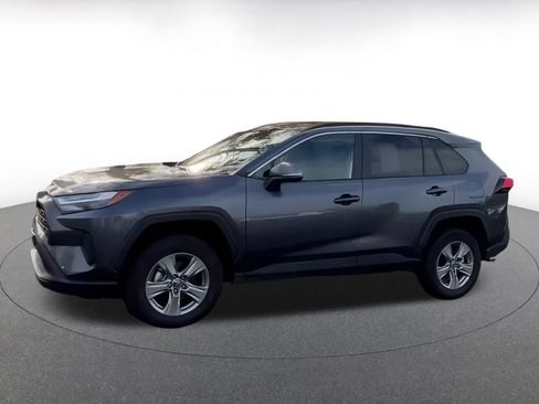 Used 2025 Toyota RAV4 XLE image 16