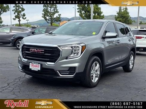 Certified 2024 GMC Terrain SLE image 1