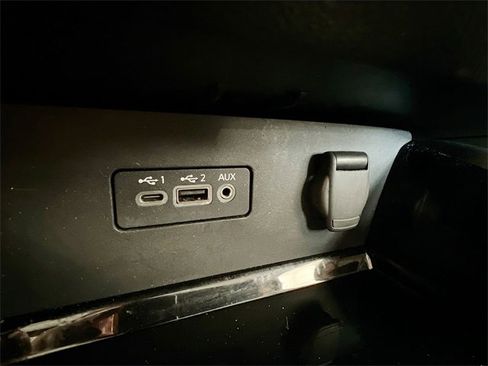 Used 2024 Nissan Altima 2.5 SR image 11