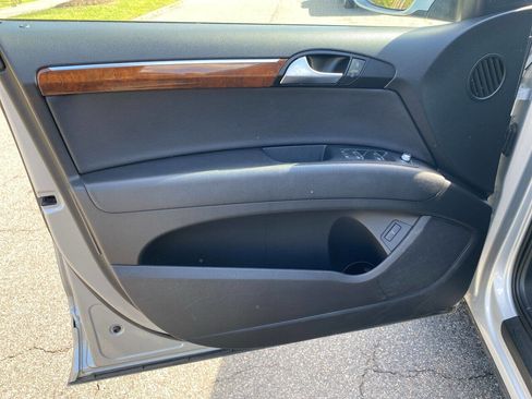 Used 2015 Audi Q7 3.0T Premium image 16