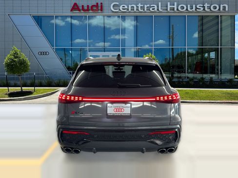 New 2025 Audi SQ5 Premium Plus image 9