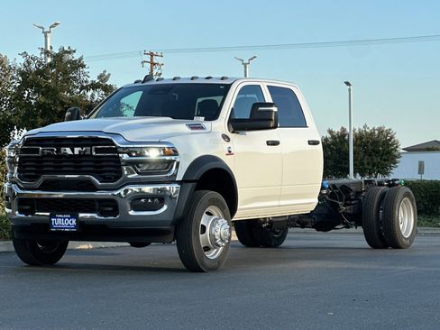 New 2026 RAM 5500 Tradesman w/ Chrome Appearance Group image 8