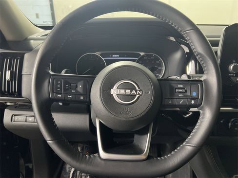 Certified 2022 Nissan Pathfinder SV w/ SV Premium Package image 11