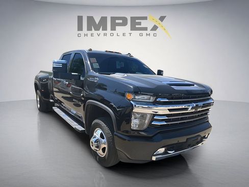 Used 2023 Chevrolet Silverado 3500 High Country AWD/4WD image 5