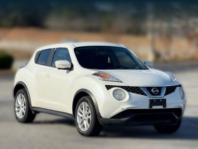 Used 2016 Nissan Juke SV w/ Technology Package