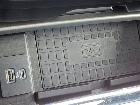 Certified 2021 Ford Expedition XLT image 27