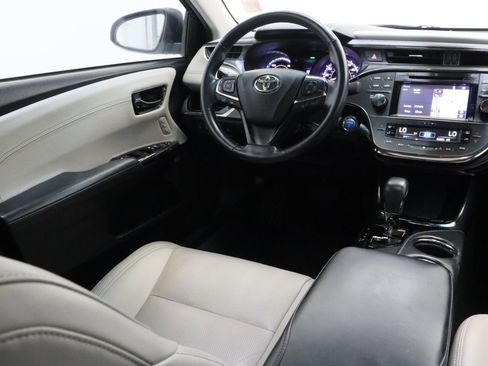 Used 2018 Toyota Avalon Limited FWD image 35
