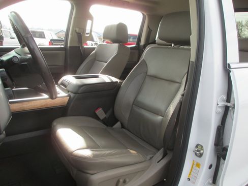 Used 2019 Chevrolet Silverado 2500 LTZ w/ Duramax Plus Package image 19