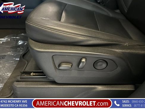 Used 2023 Chevrolet Suburban LT AWD/4WD image 14