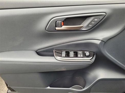 New 2025 Toyota Crown Signia image 10