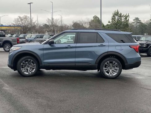 New 2026 Ford Explorer Active w/ Active Comfort Package AWD/4WD image 6