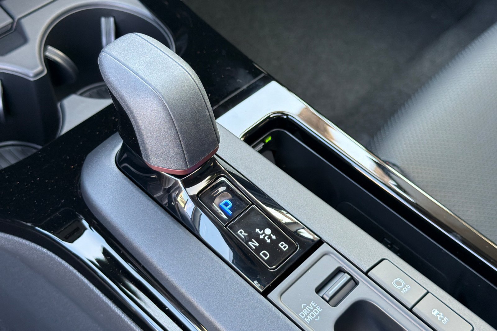 New 2027 Toyota Prius Plug-In Hybrid FWD image 25