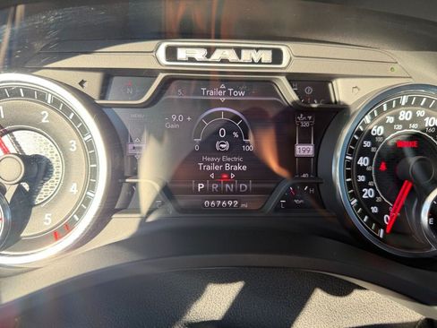 Used 2020 RAM 1500 Big Horn AWD/4WD image 33